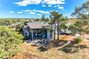 Private Villa-72 Acres-Hot Tub-Views-USAFA